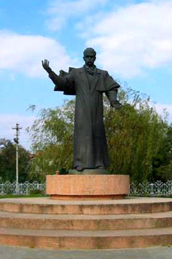 Taras Shevchenko monument in Khordoriv